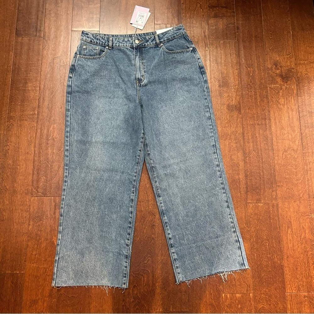 Love, Bonito Women's Blue Jeans, Straight, Mid-Rise, Full Length, Size 34, NWT